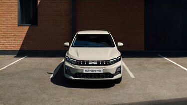 Dacia Sandero front end